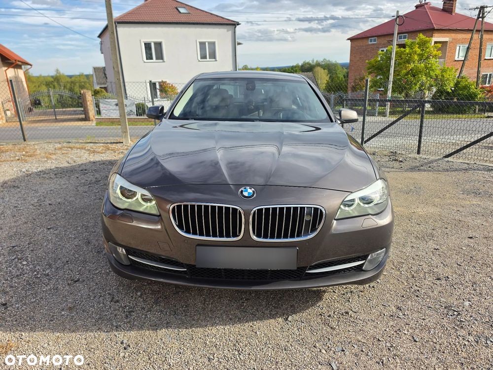 BMW Seria 5 520d - 23