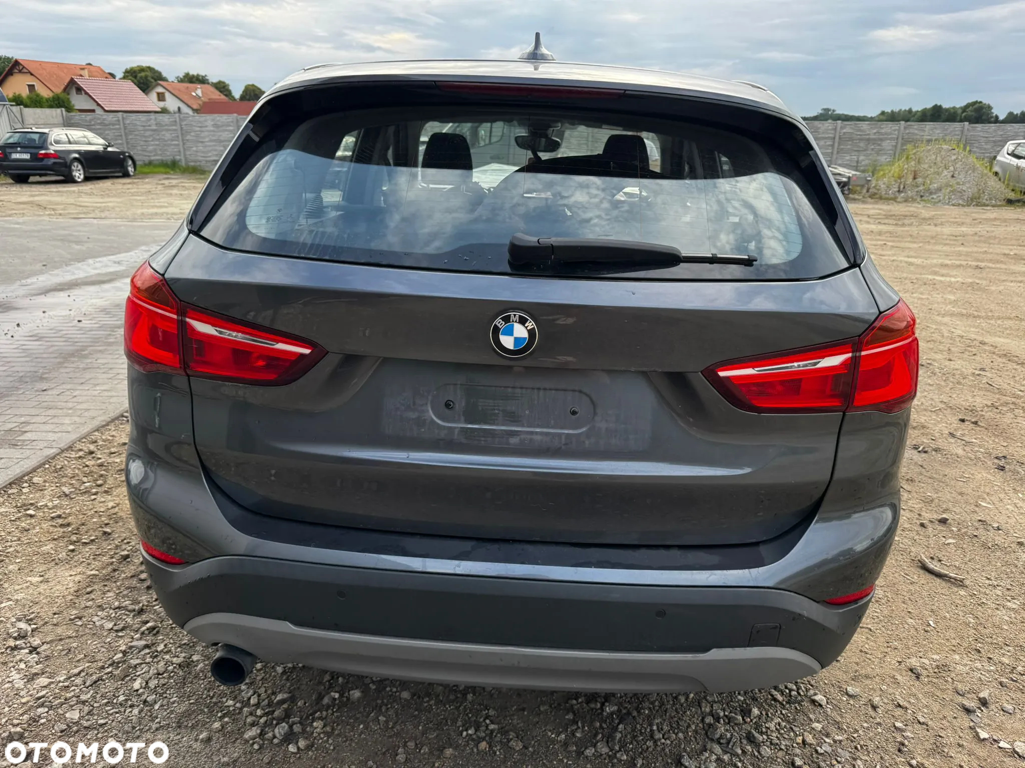 BMW X1 sDrive18i Advantage - 2