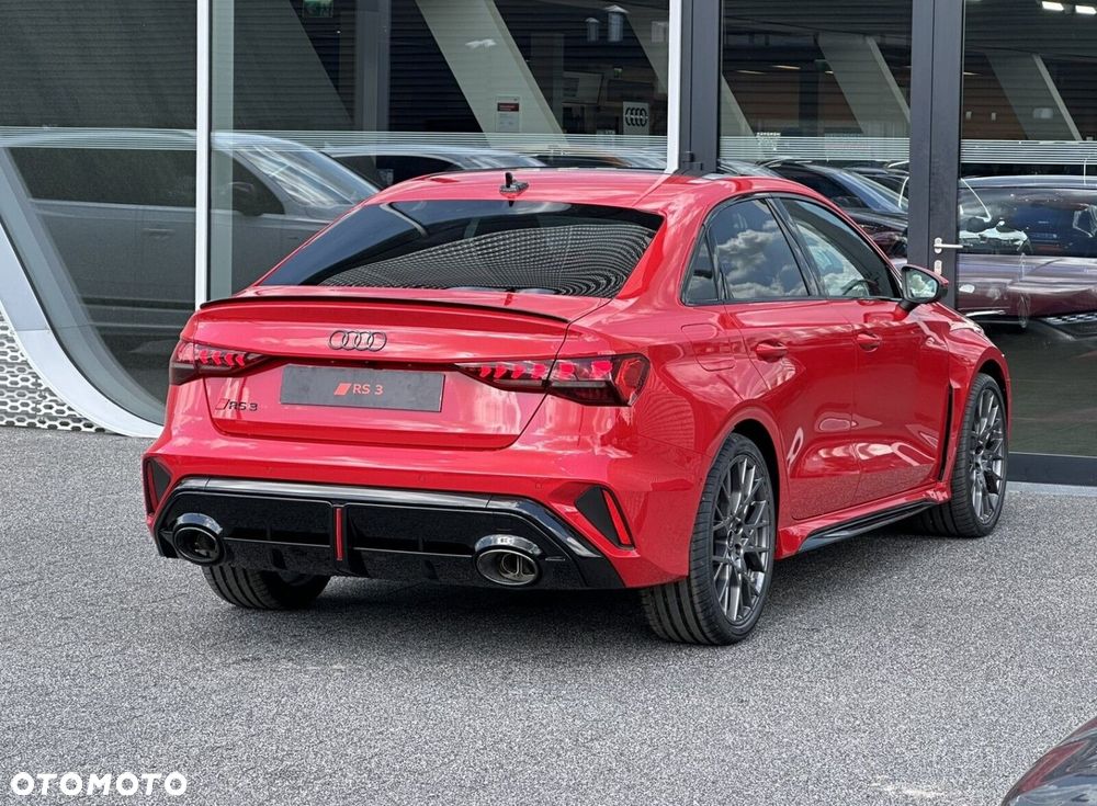 Audi RS3 Limousine - 10