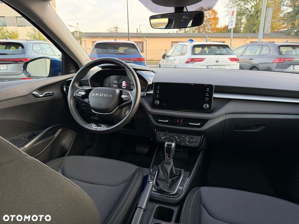 Skoda Fabia 1.0 TSI Selection DSG - 24