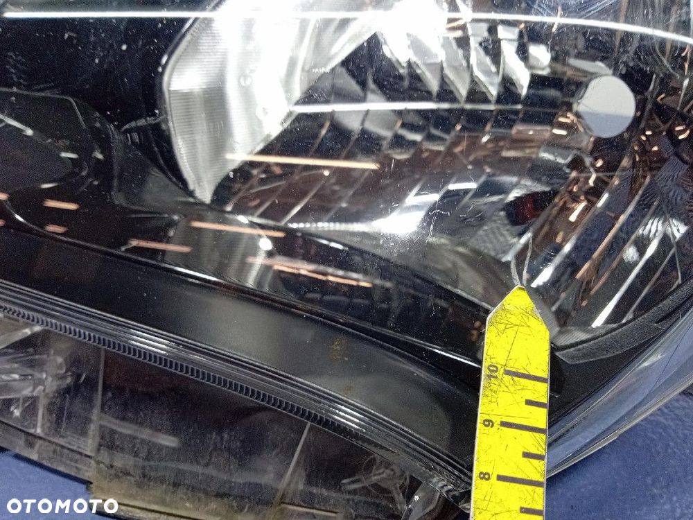 TOYOTA YARIS III LIFT 17- REFLEKTOR LEWY LAMPA PRZEDNIA EU 0D-195 - 8