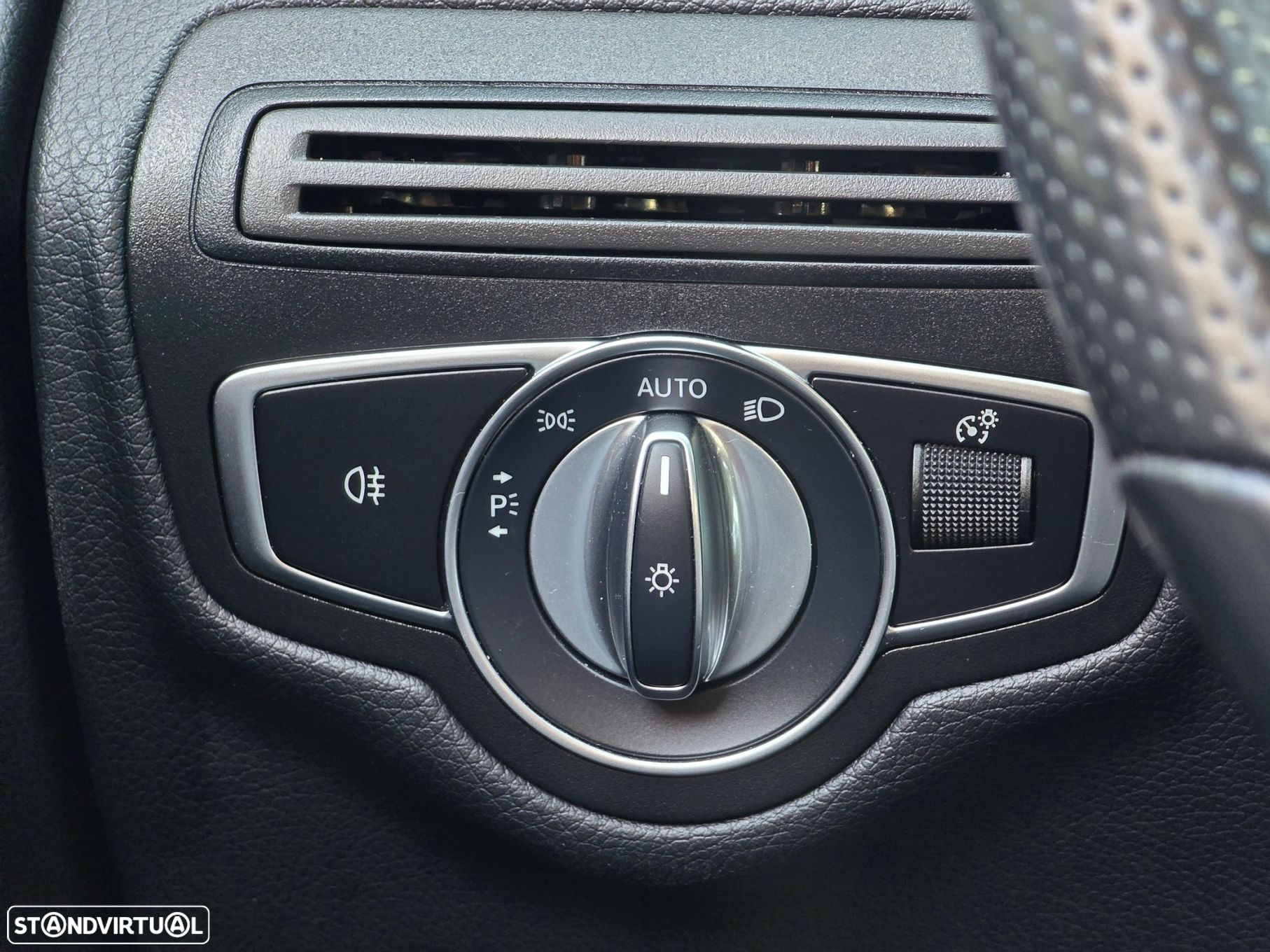 Mercedes-Benz GLC 300 de 4Matic - 25