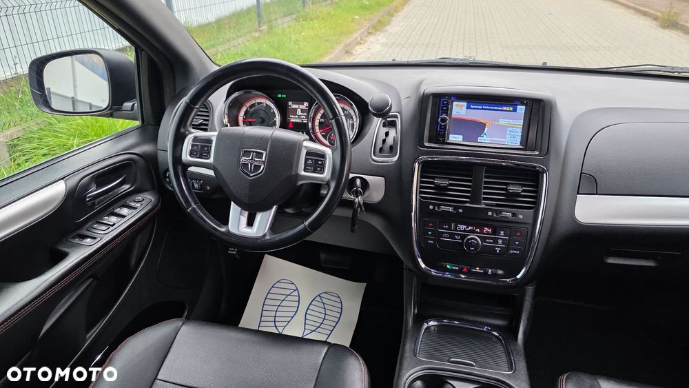 Dodge Grand Caravan 3.6 R/T - 7
