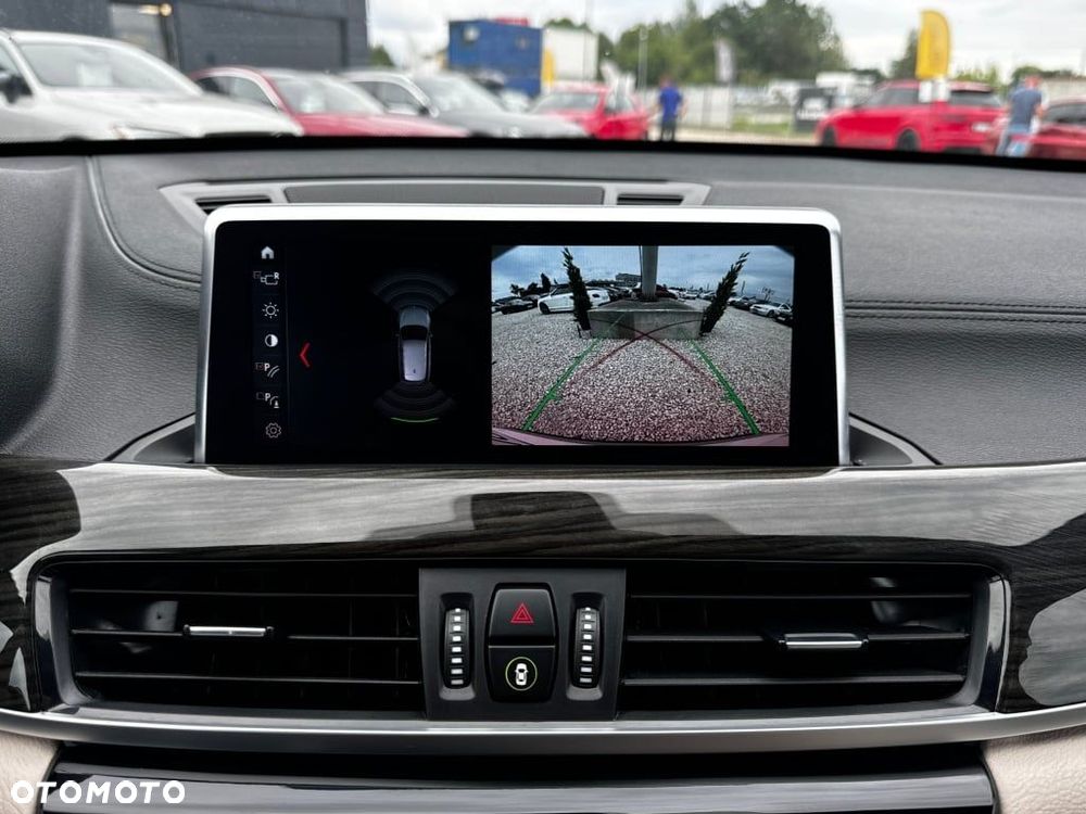 BMW X1 - 16