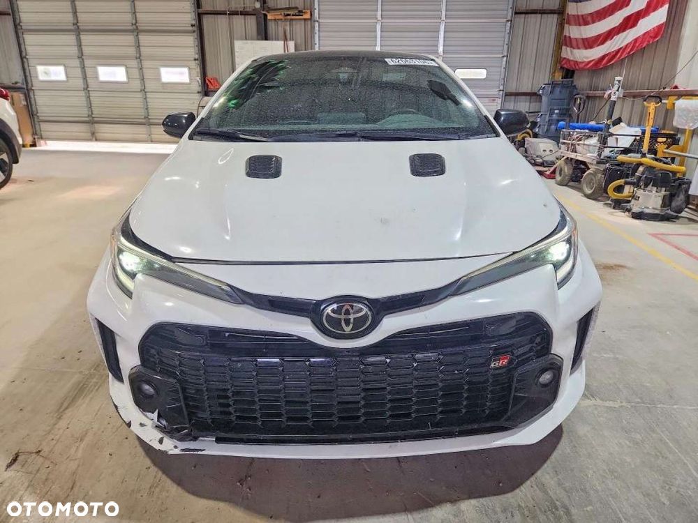 Toyota GR Corolla - 7