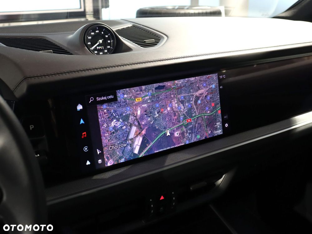 Porsche Cayenne Standard - 25