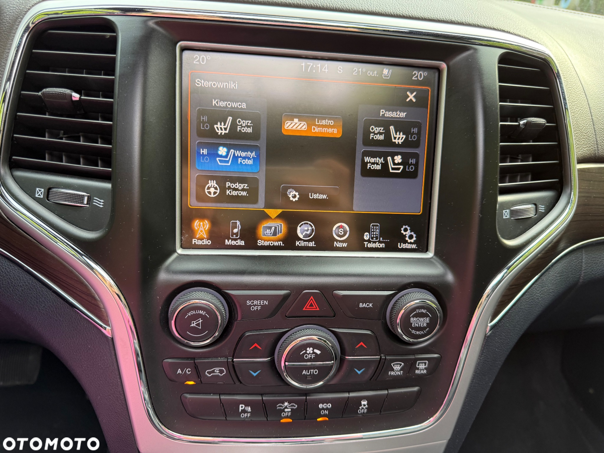 Jeep Grand Cherokee - 14