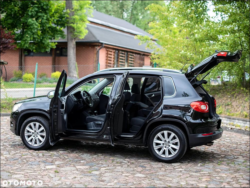 Volkswagen Tiguan - 11