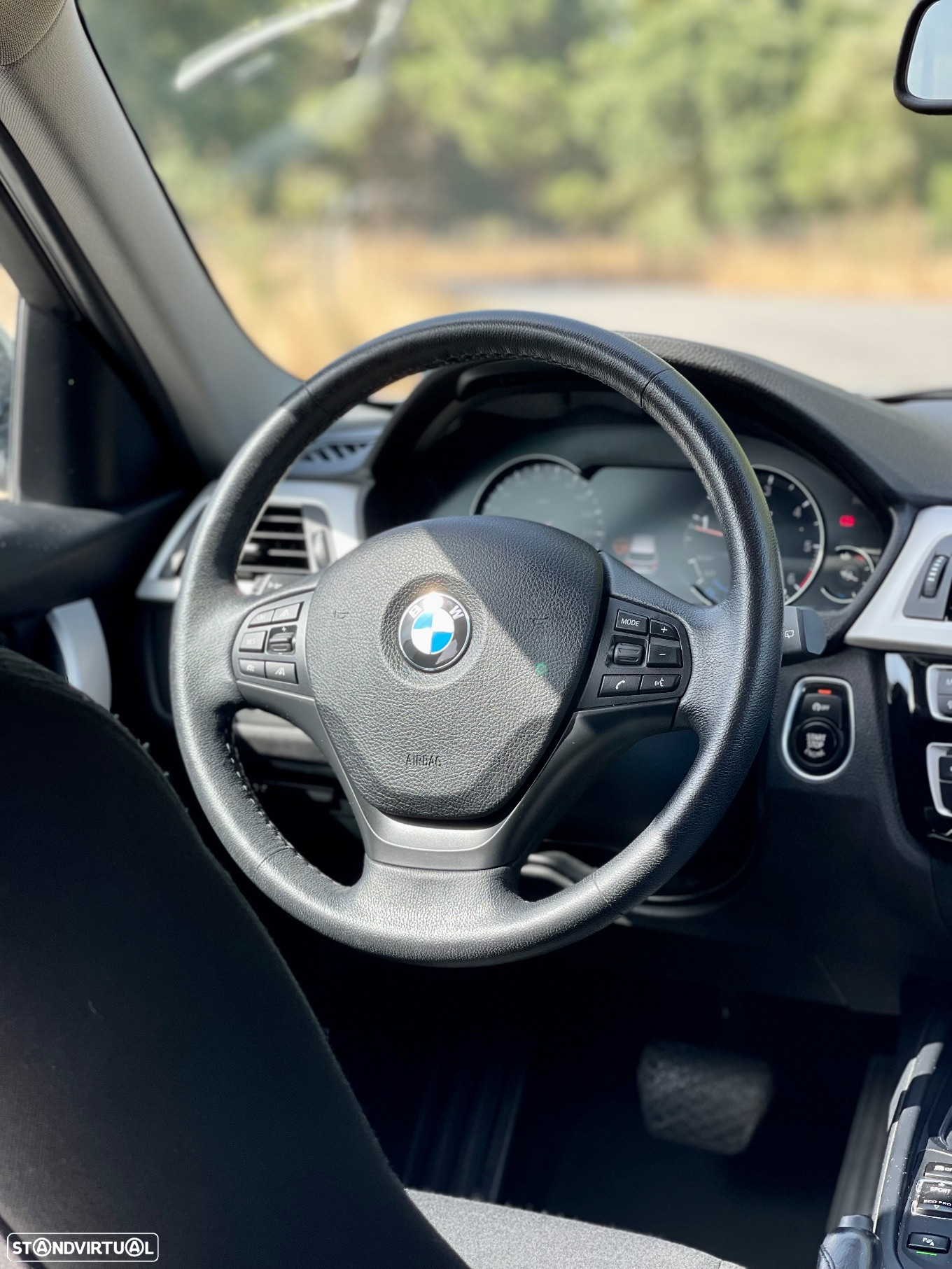 BMW 320 d Touring xDrive Auto - 15