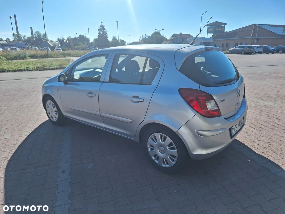 Opel Corsa 1.2 16V - 4