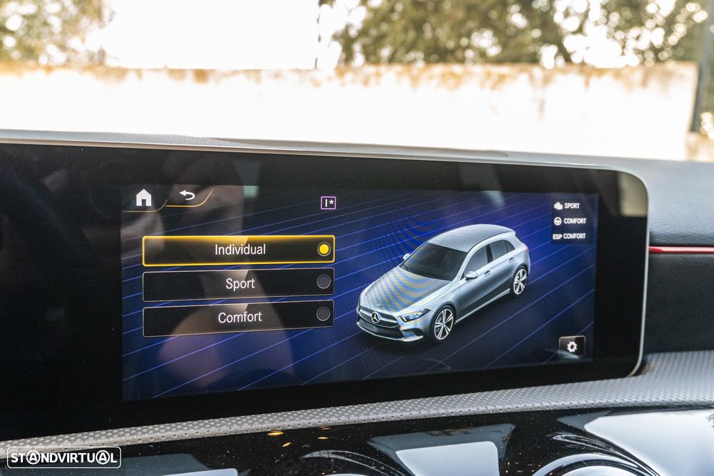 Mercedes-Benz A 180 AMG Line - 25