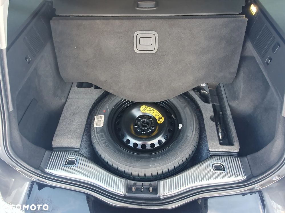 Ford Mondeo - 33