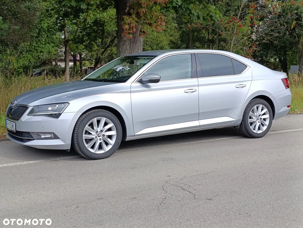 Skoda Superb 2.0 TDI Ambition - 11