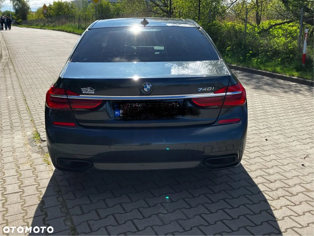 BMW Seria 7 740Li - 4