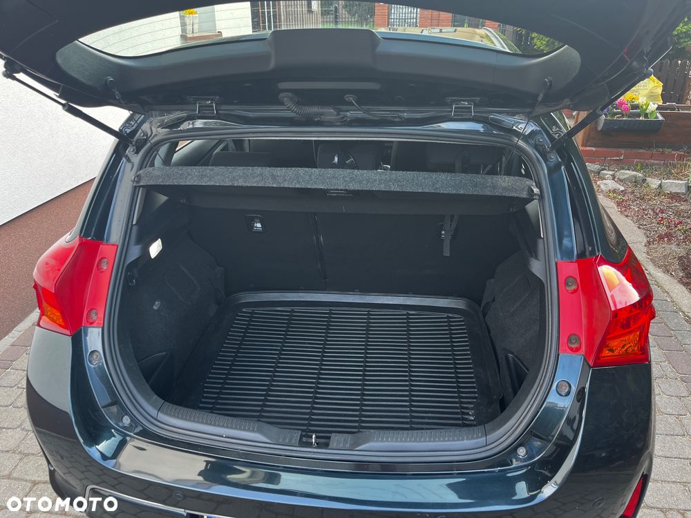 Toyota Auris 1.6 Premium - 15