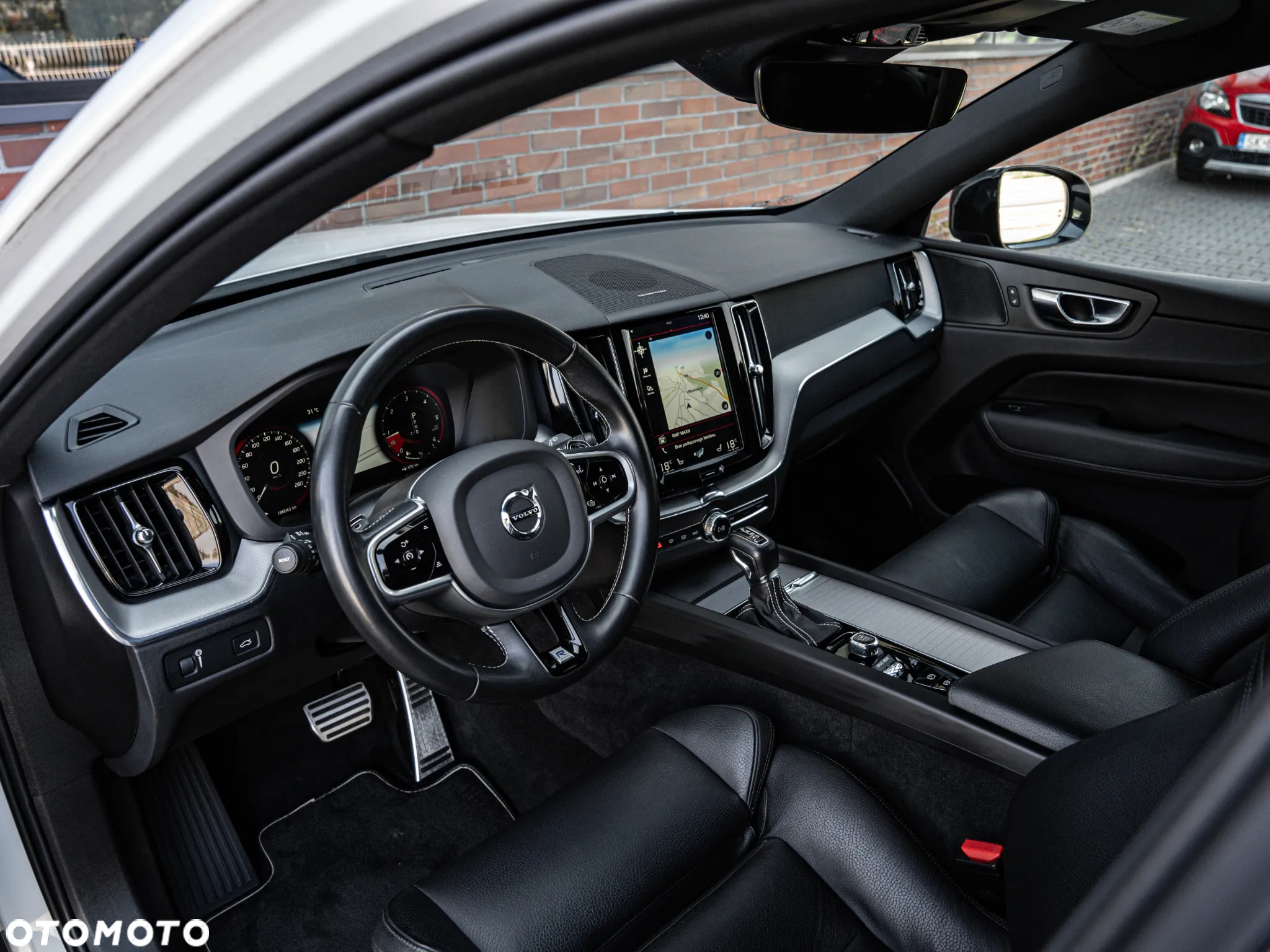 Volvo XC 60 D4 Geartronic RDesign - 22