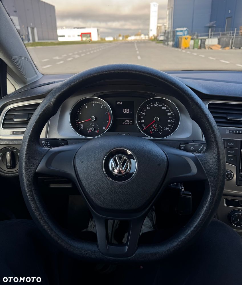 Volkswagen Golf - 21