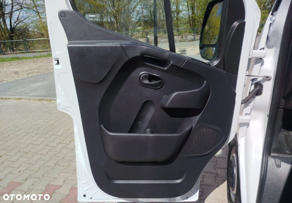 Renault Master - 13