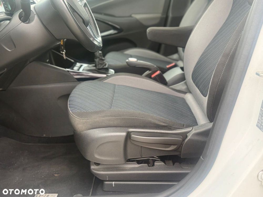 Opel Crossland X 1.2 T 120 Lat S&S - 13