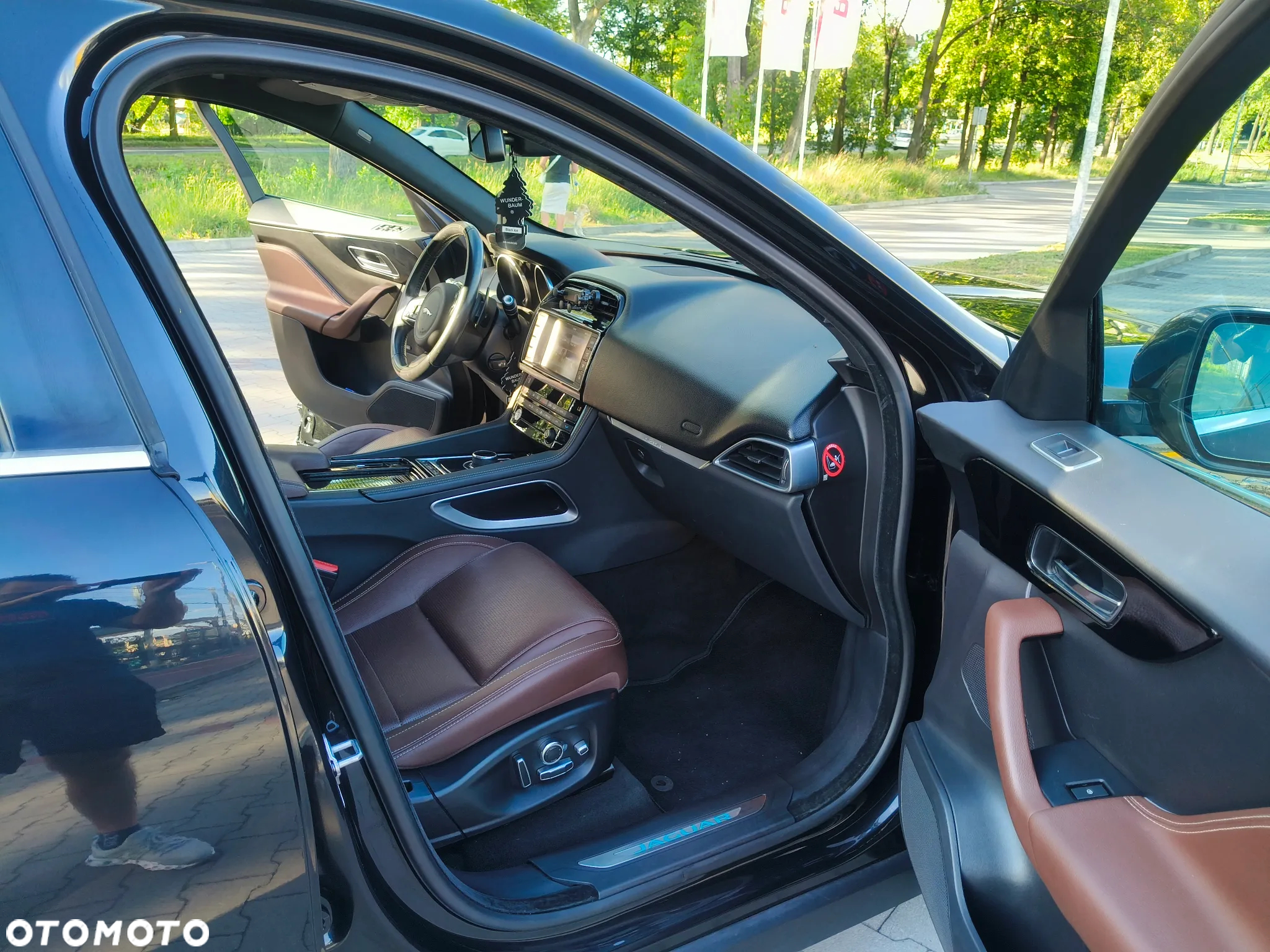 Jaguar F-Pace 2.0 i4D AWD Prestige - 16