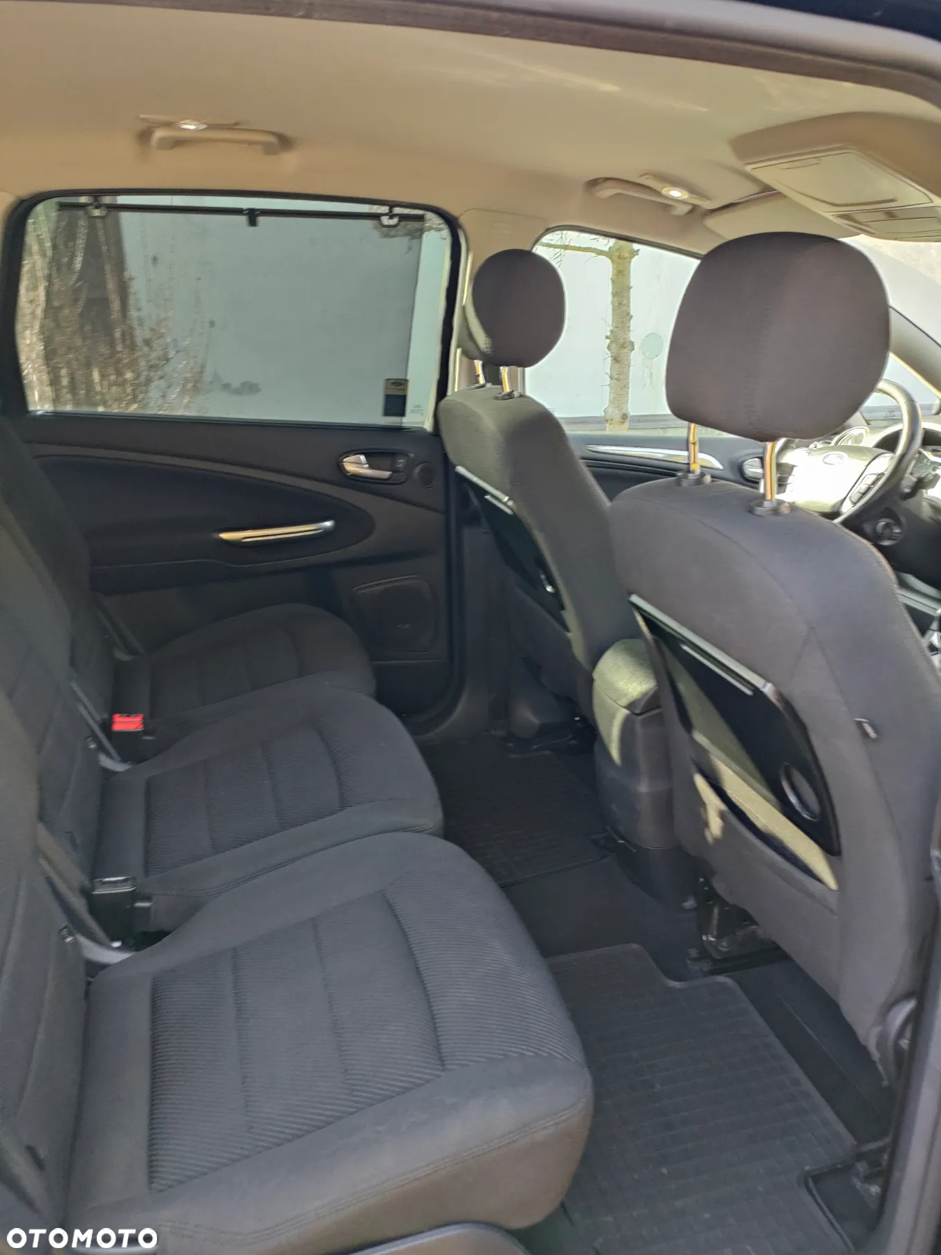 Ford S-Max - 9