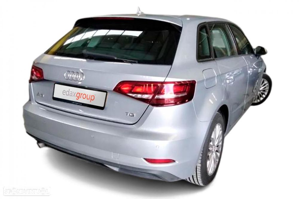 Audi A3 Sportback - 2