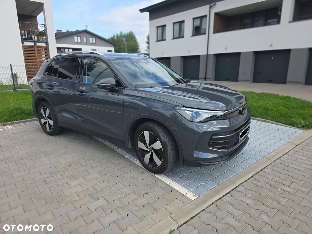 Volkswagen Tiguan - 2