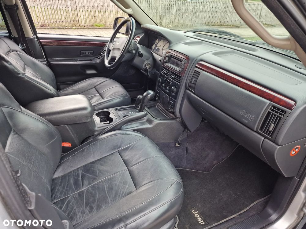 Jeep Grand Cherokee - 10