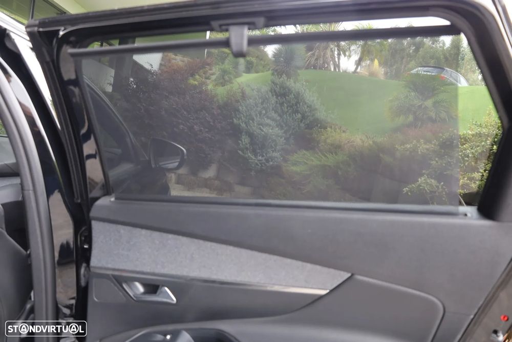 Peugeot 5008 1.2 PureTech Allure EAT8 - 55