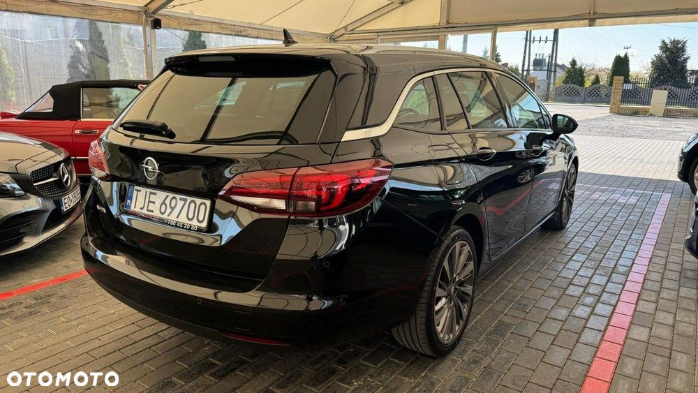 Opel Astra 1.6 D Start/Stop Dynamic - 11