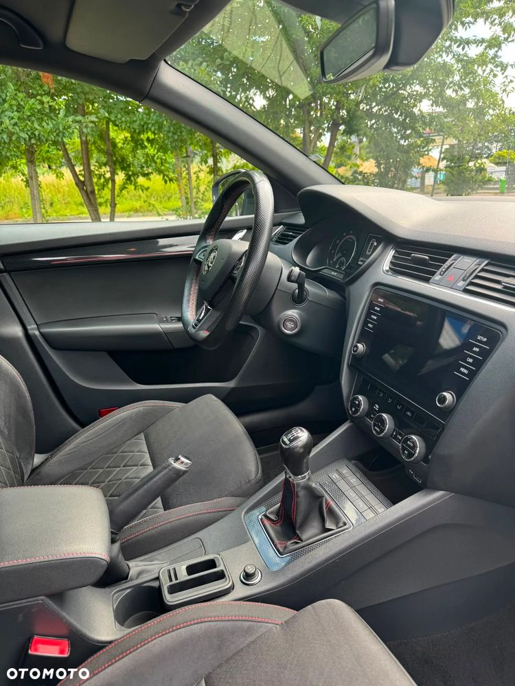 Skoda Octavia 2.0 TSI RS 245 - 33