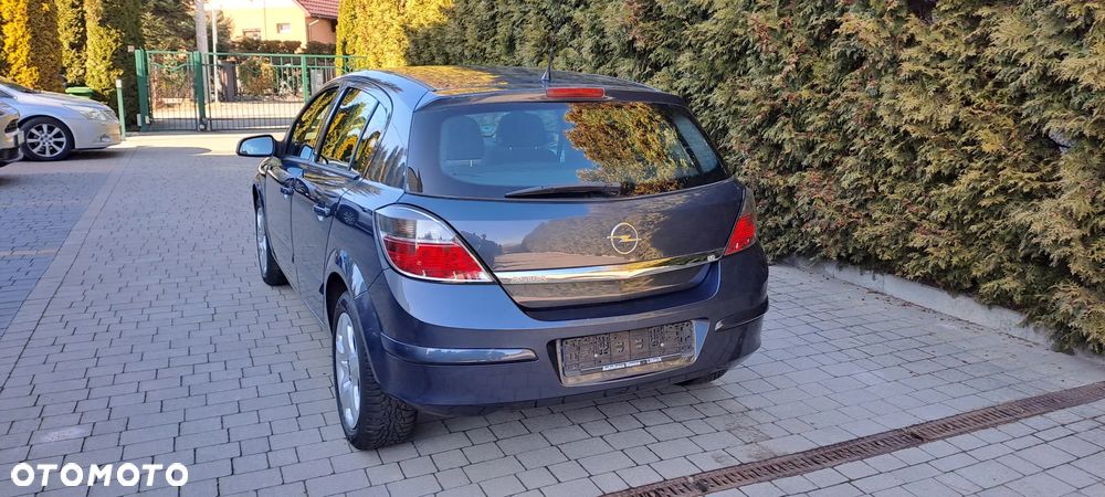 Opel Astra 1.6 - 5