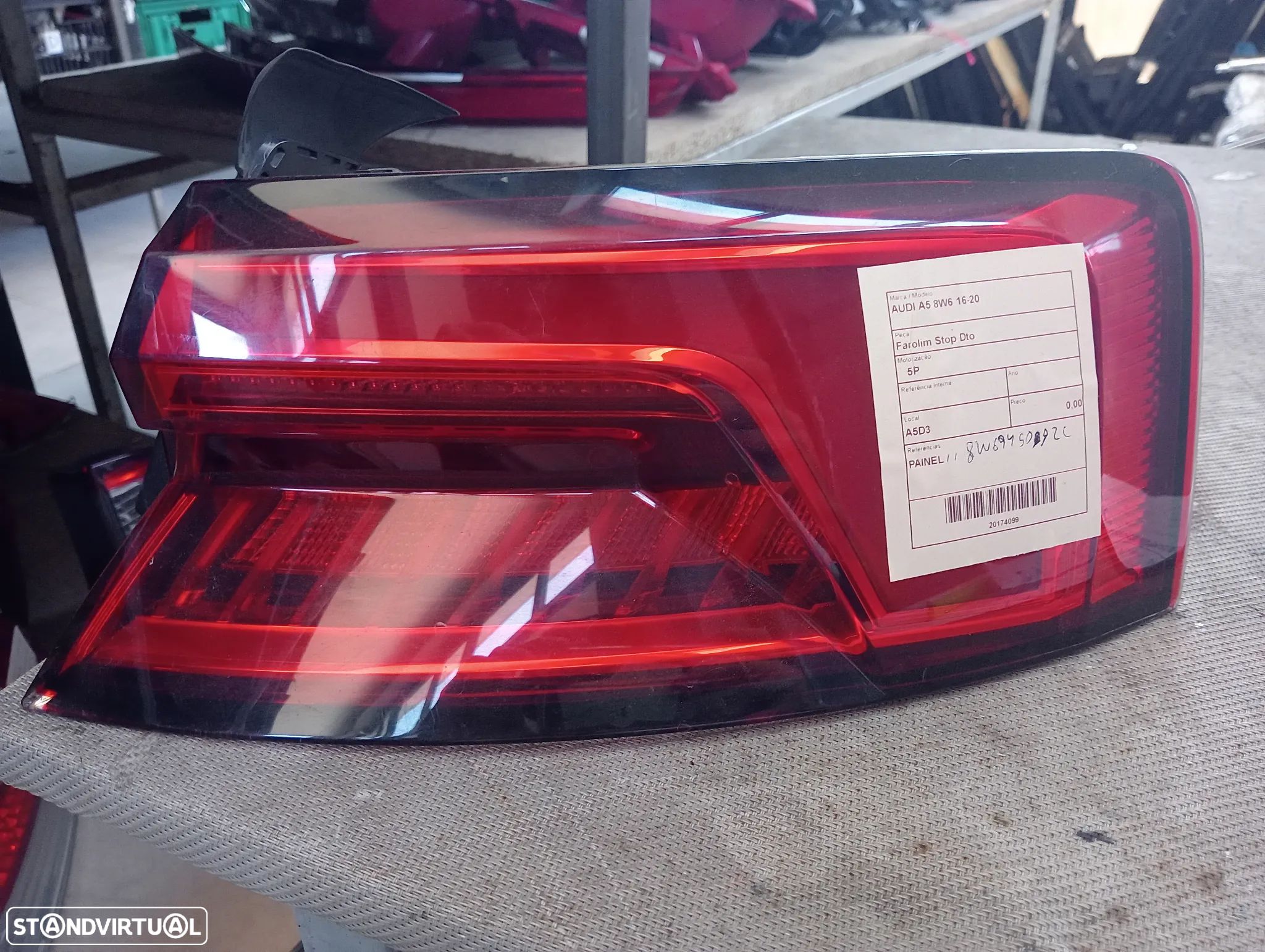 Farolim stop painel direito Audi A5 8W6 16 - 20 / 8W6945092C - 1