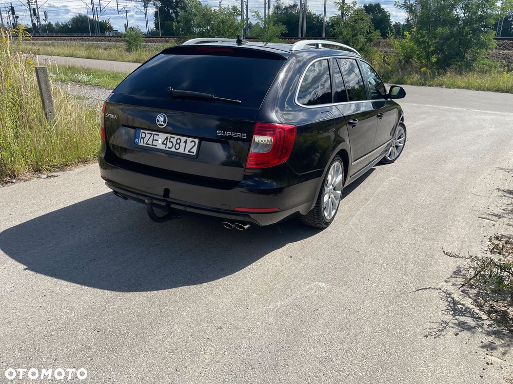 Skoda Superb 2.0 TSI Elegance DSG - 5
