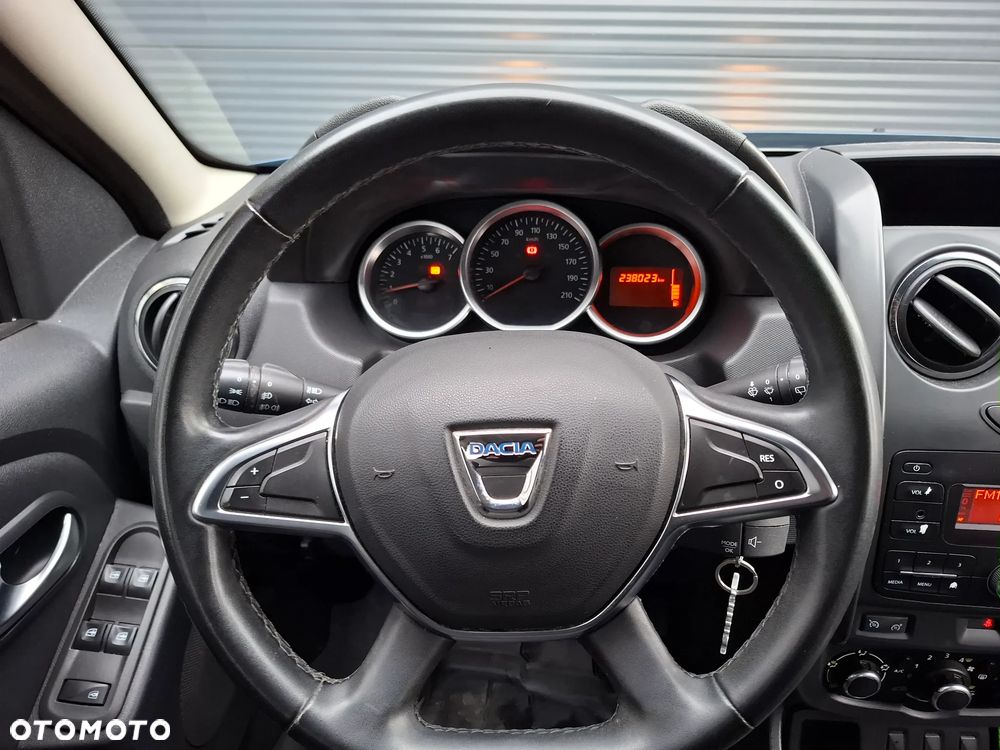 Dacia Duster 1.6 SCe Open S&S - 12