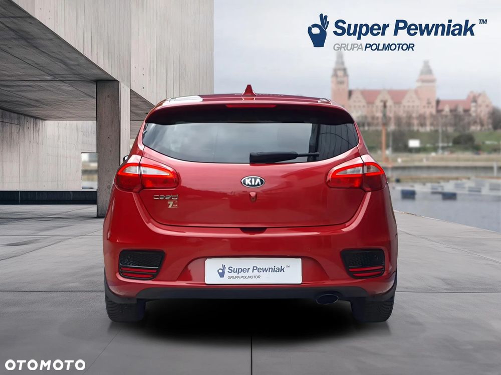 Kia Ceed 1.6 GDI L Business Line - 4