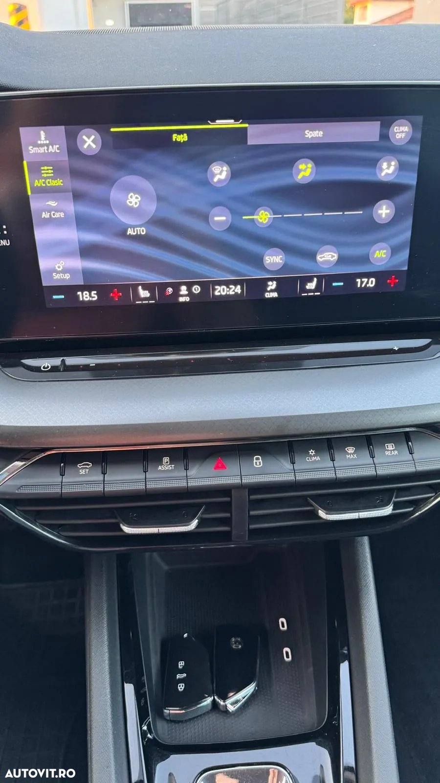 Skoda Octavia Combi 2.0 TDI DSG First Edition - 29