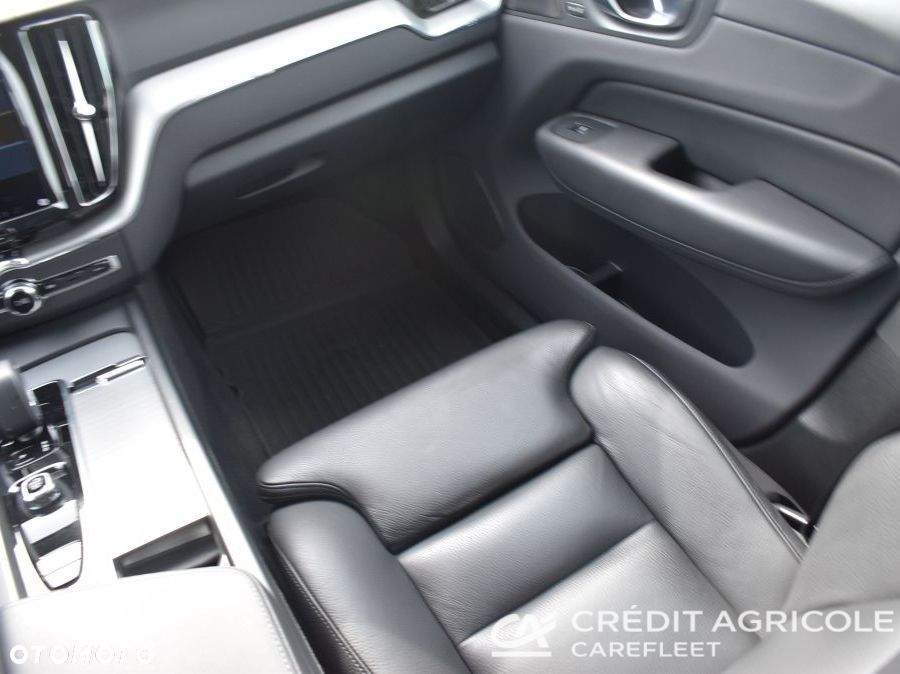 Volvo XC 60 B4 B Plus Bright - 19