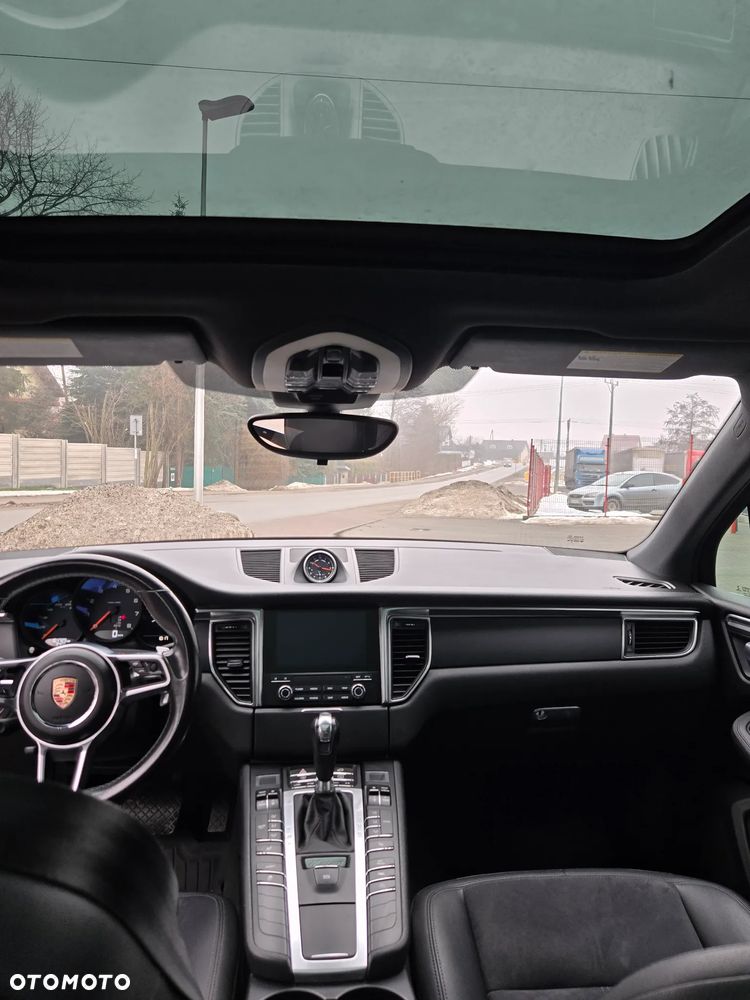 Porsche Macan - 18