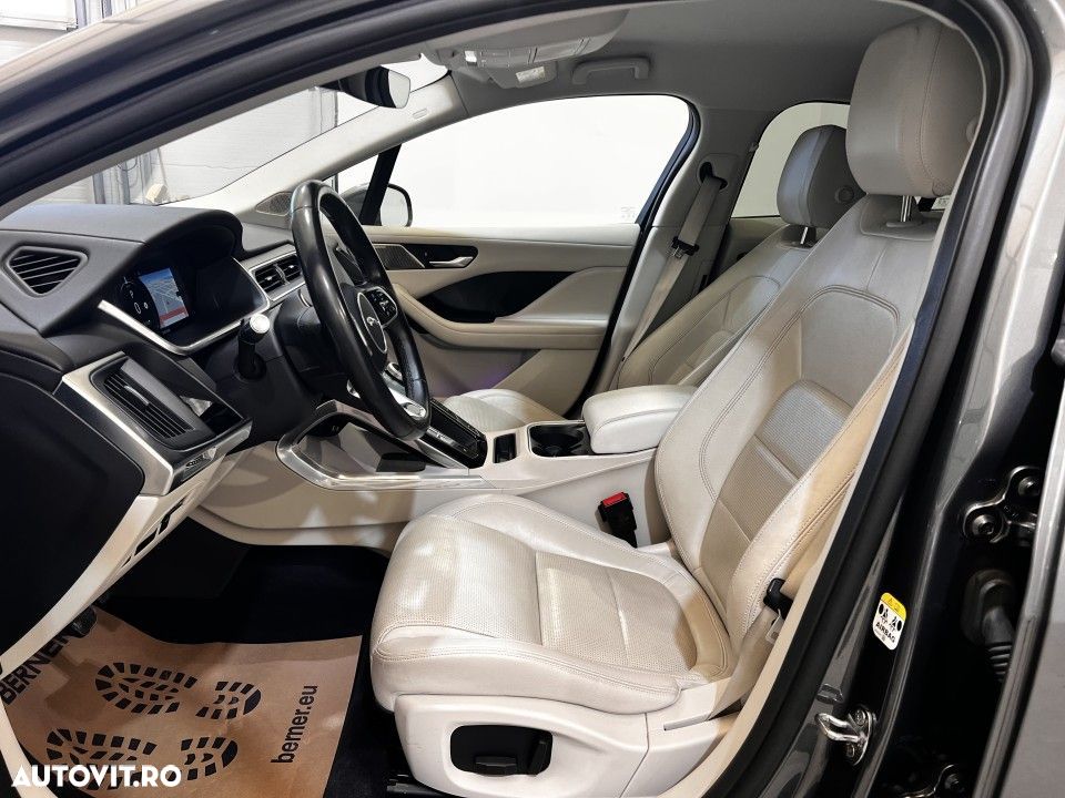Jaguar I-Pace - 5