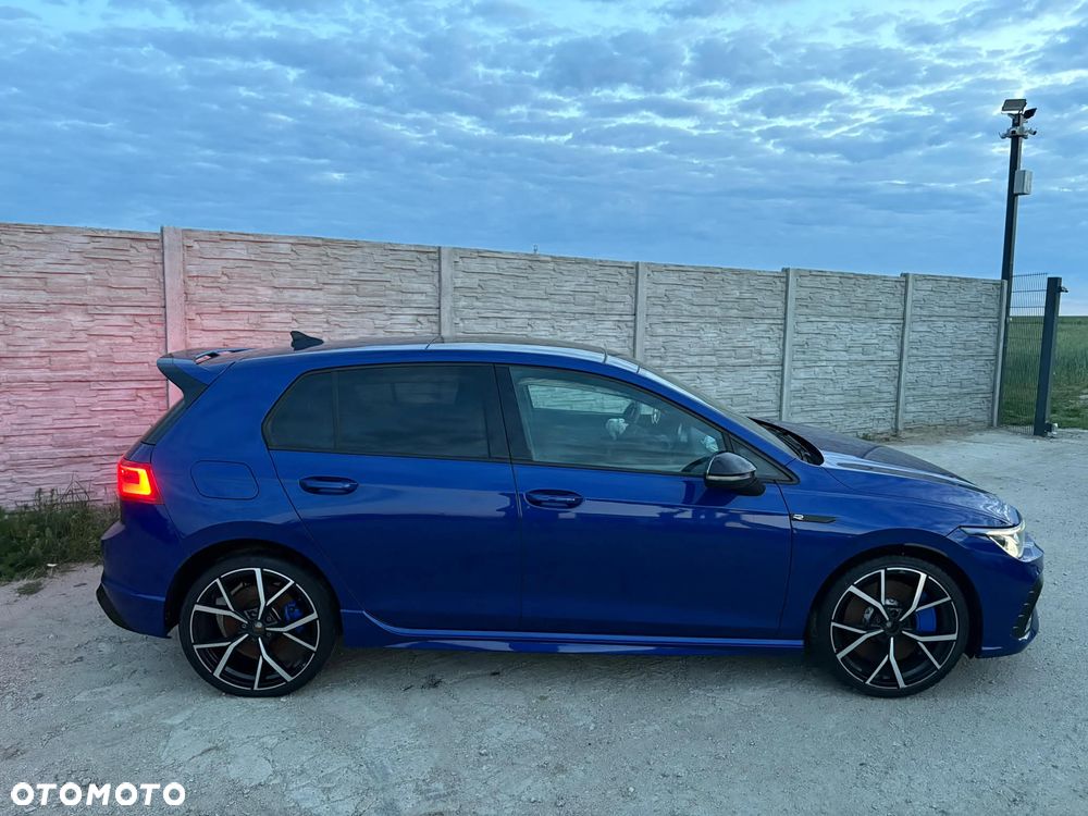 Volkswagen Golf - 34