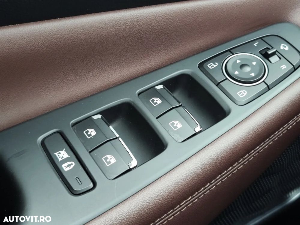 Hyundai Santa Fe 2.2 CRDi 4WD 8AT Luxury - 32