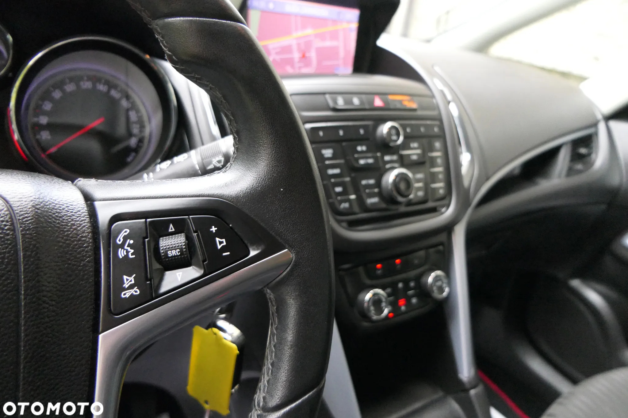 Opel Zafira 1.4 T Cosmo - 32