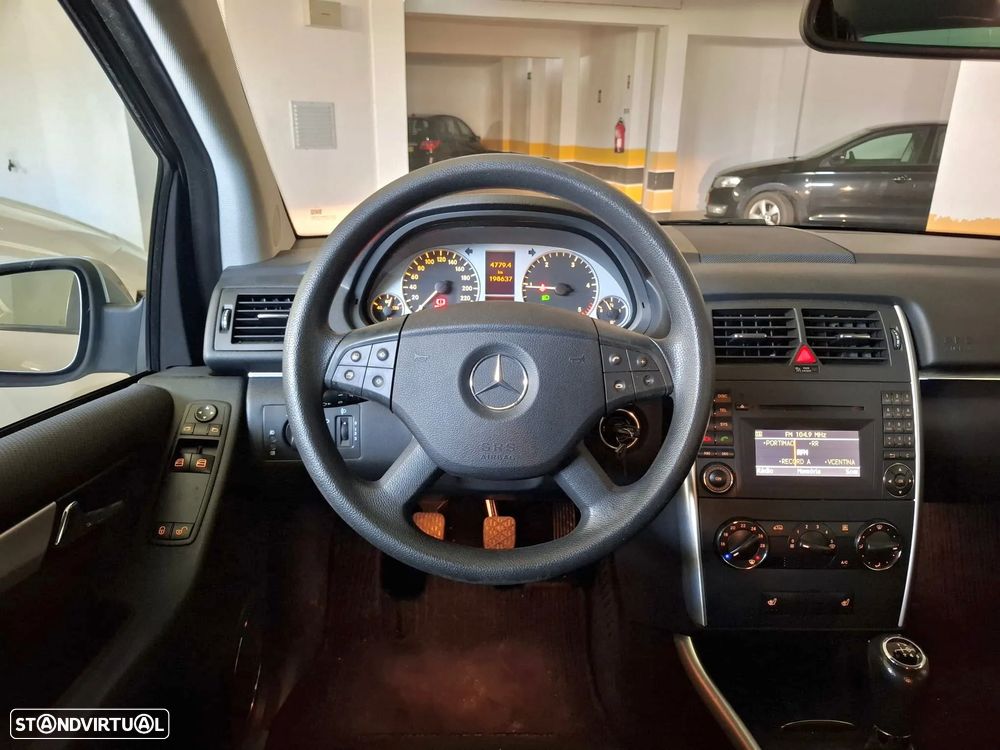 Mercedes-Benz B 180 CDi - 7
