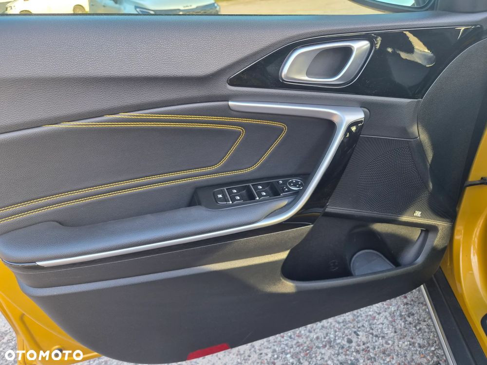 Kia XCeed - 17