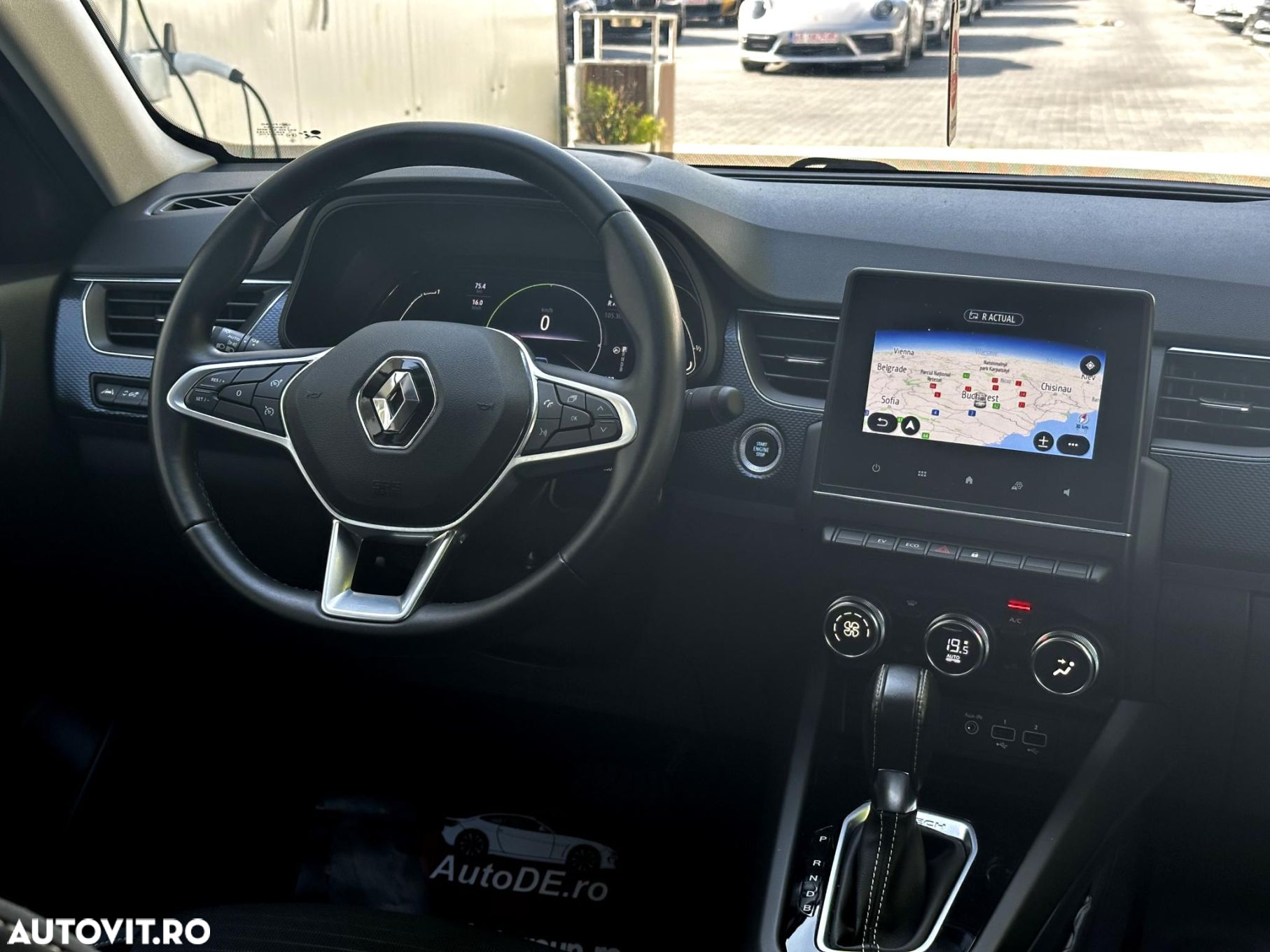 Renault Arkana - 9