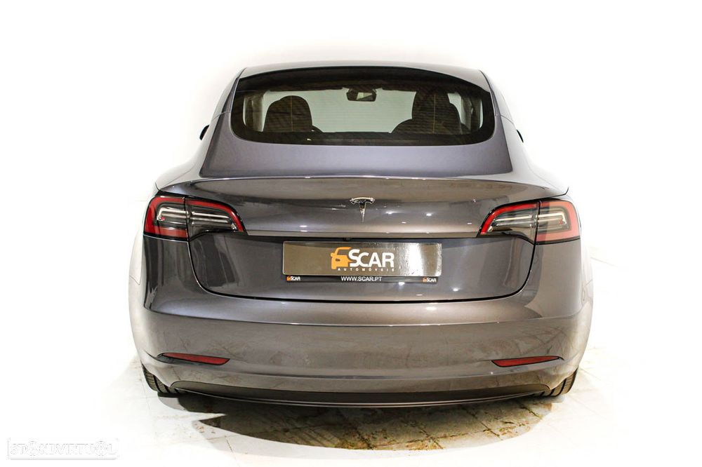 Tesla Model 3 Long Range Tração Traseira - 4