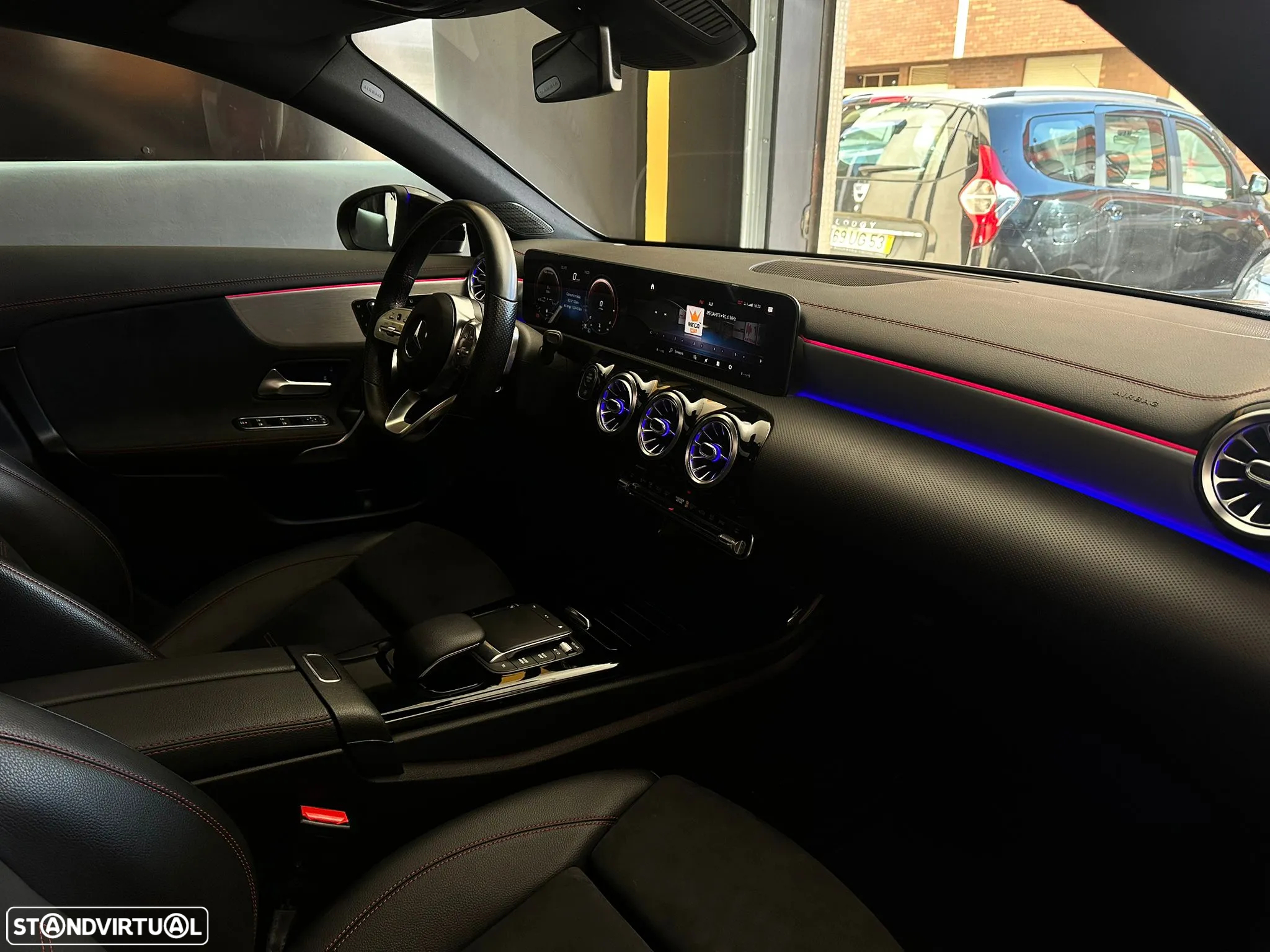 Mercedes-Benz CLA 180 d Shooting Brake 7G-DCT AMG Line - 24