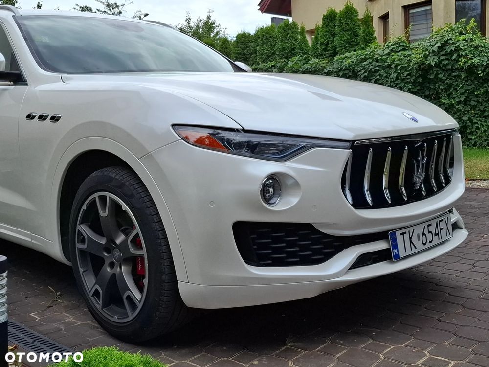 Maserati Levante Q4 - 3
