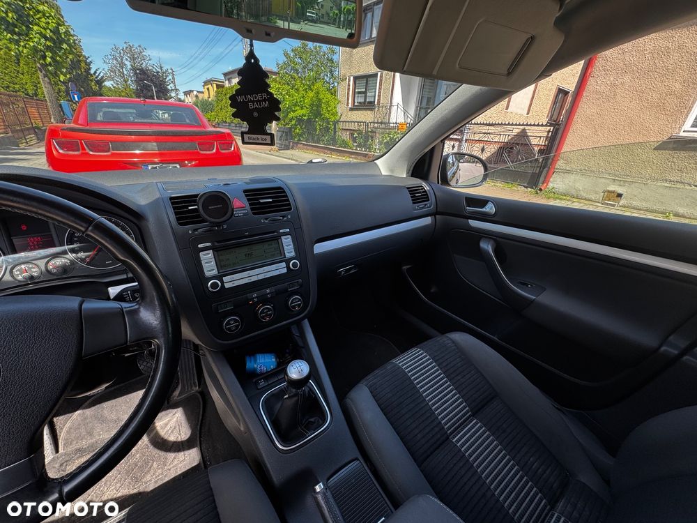 Volkswagen Golf 1.9 TDI Individual - 8
